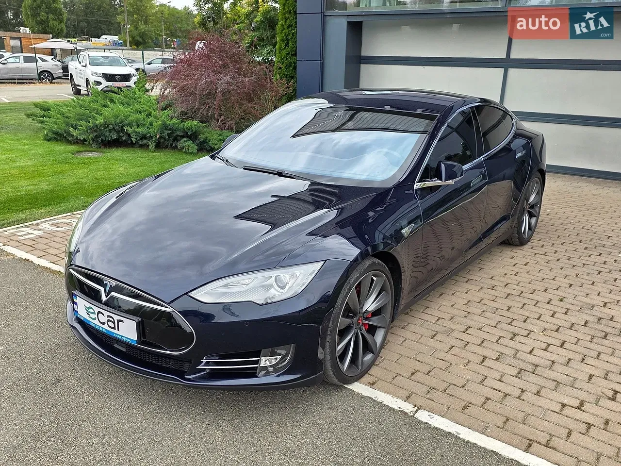 Tesla Model S 2015 photo 4