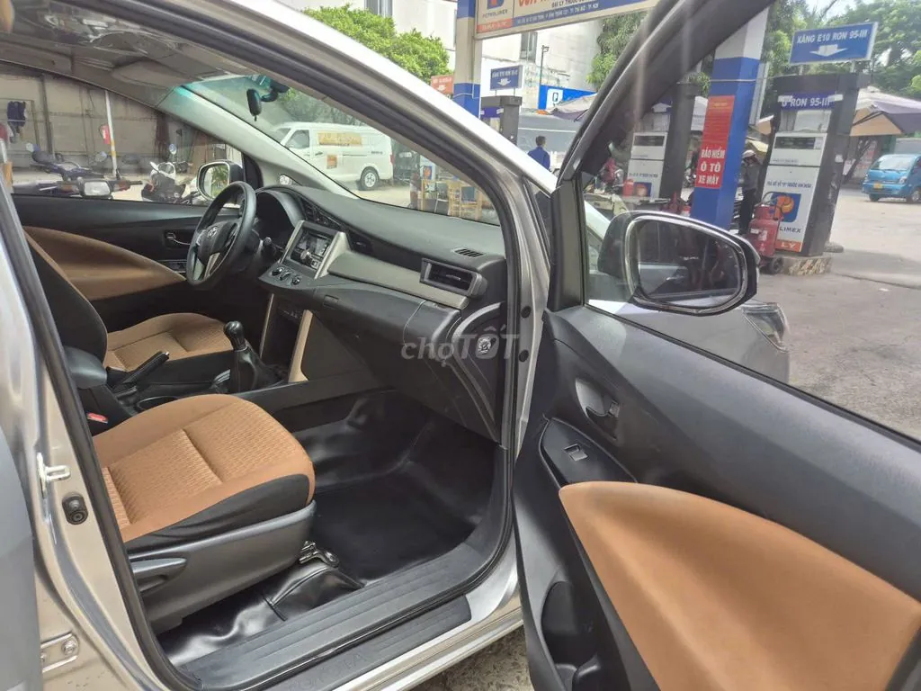 Toyota Innova 2020 photo 2