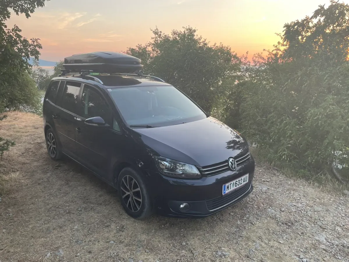 Volkswagen Touran 2014 photo 3