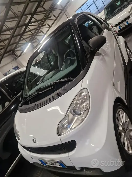 Smart Fortwo 2008 photo 2