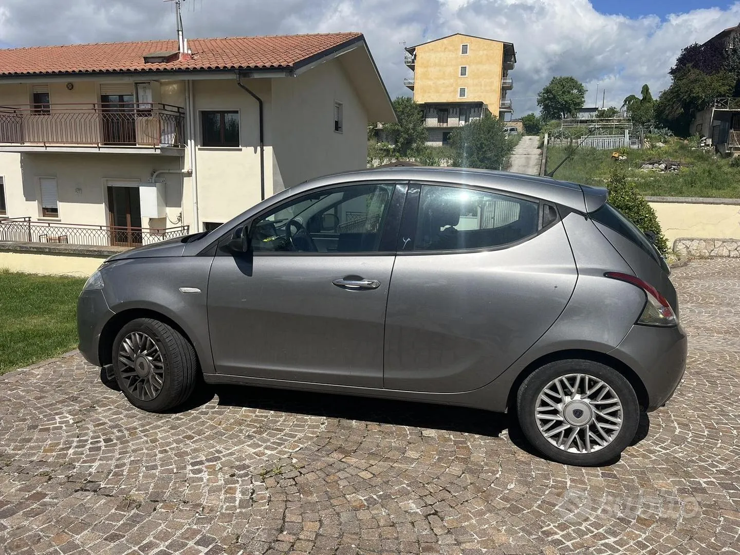 Lancia Ypsilon 2015 photo 4