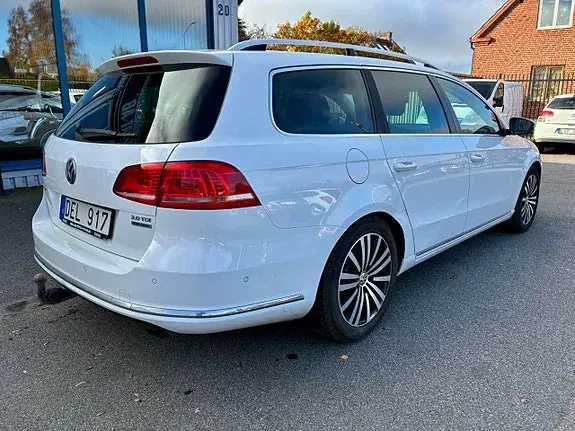 Volkswagen Passat 2012 photo 3