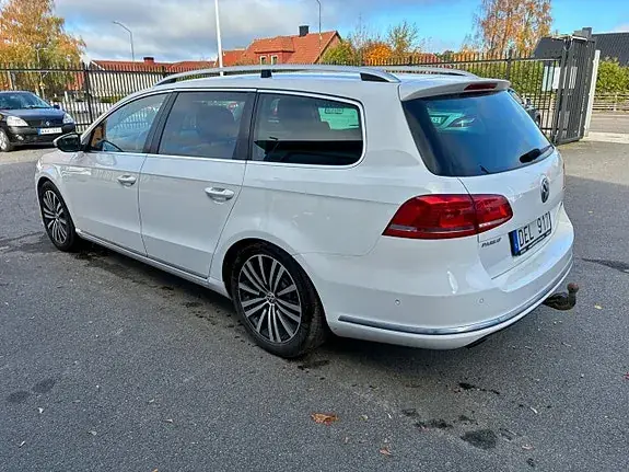 Volkswagen Passat 2012 photo 4