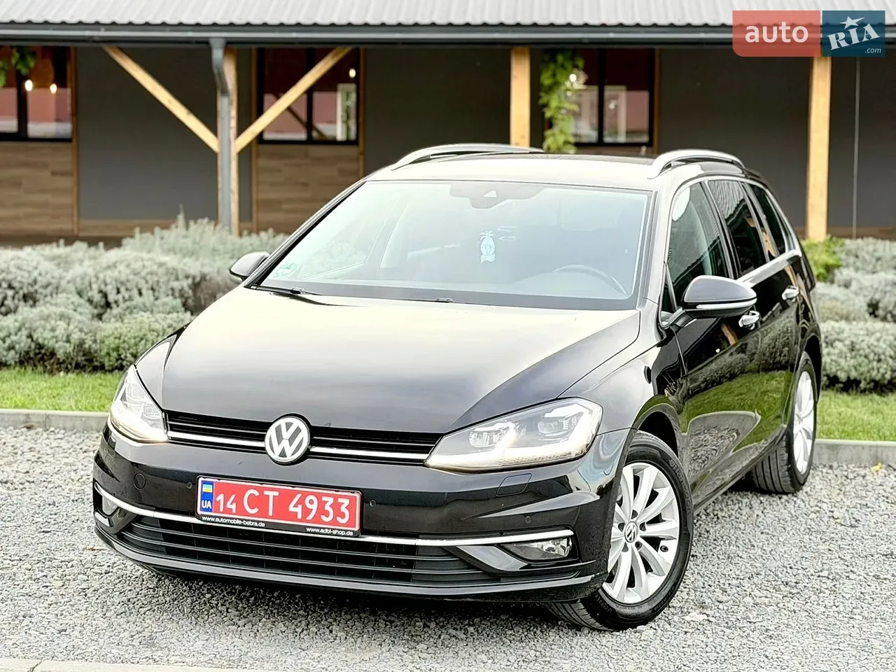 Volkswagen Golf 2018 photo 2
