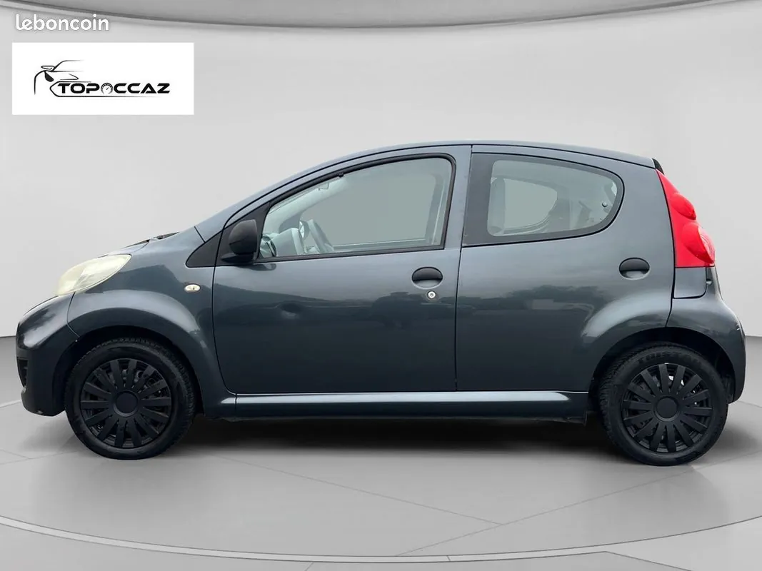Peugeot 107 2009 photo 2