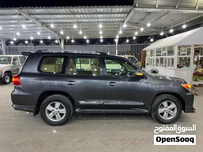 Toyota Land Cruiser 2015 photo 3