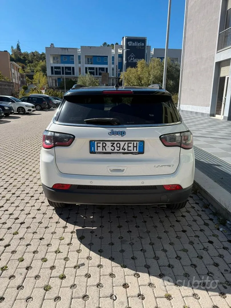 Jeep Compass 2018 photo 2