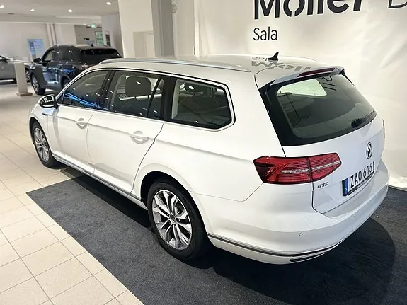 Volkswagen Passat 2018 photo 5