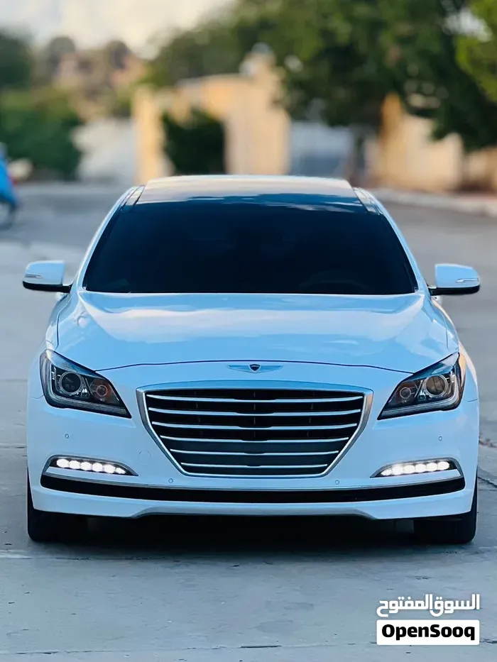 Genesis G80 2016 photo 2