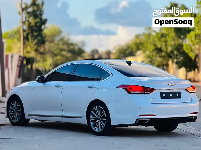 Genesis G80 2016 photo 4