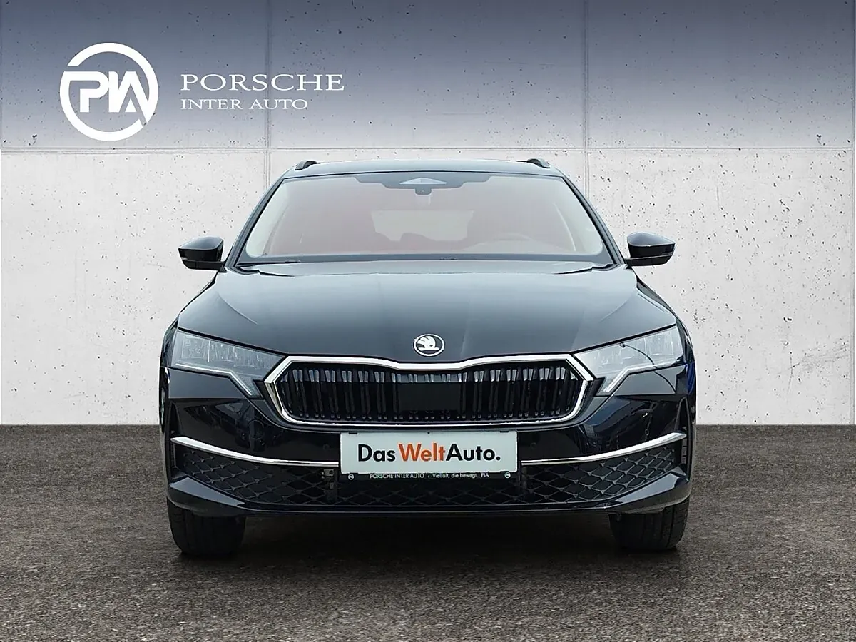 Skoda Octavia 2026 photo 2