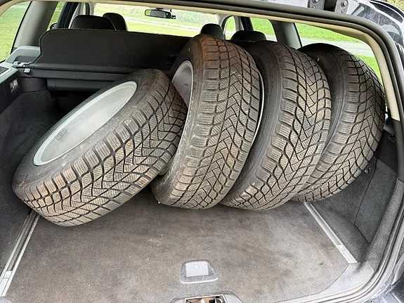 Volvo V70 2011 photo 4