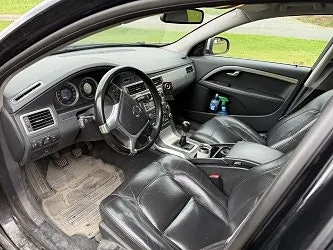 Volvo V70 2011 photo 2