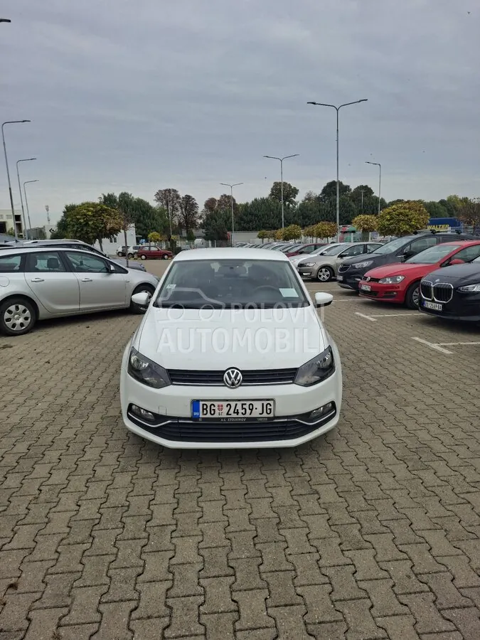 Volkswagen Polo 2016 photo 2