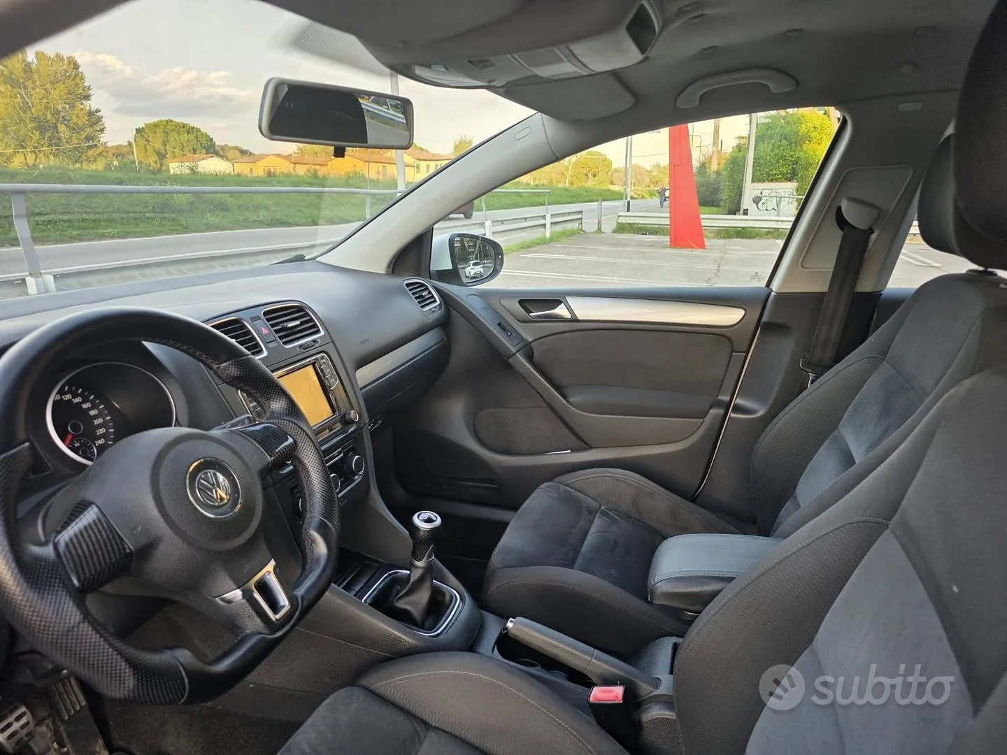 Volkswagen Golf 2011 photo 4