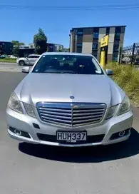 Mercedes-Benz E 300 2009 photo 4