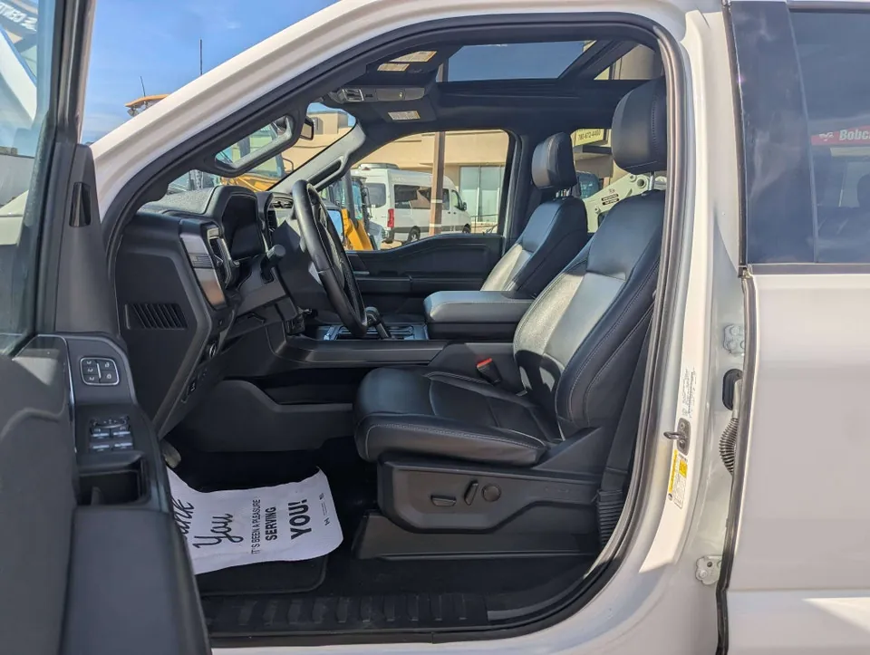 Ford F-150 2025 photo 2