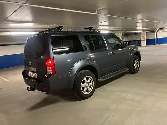 Nissan Pathfinder 2005 photo 4