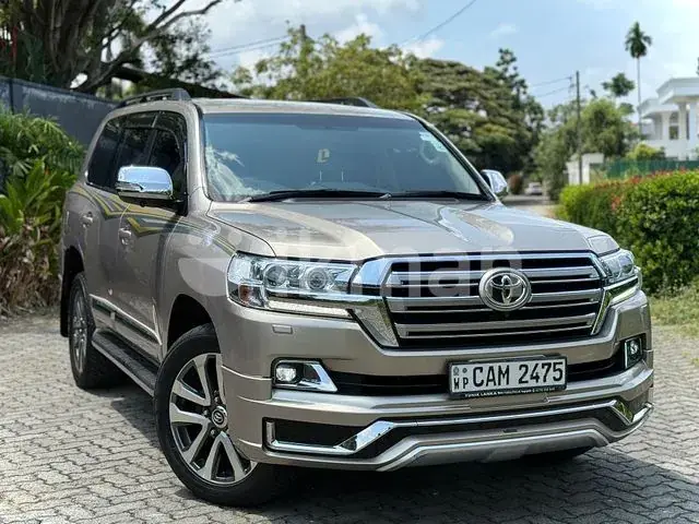 Toyota Land Cruiser Sahara 2015 photo 2
