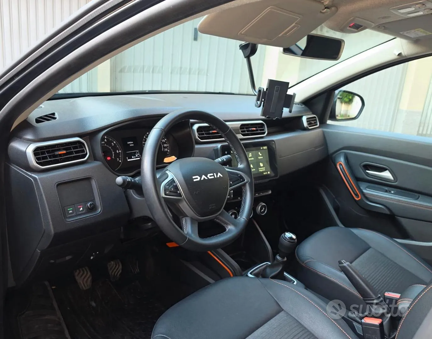 Dacia Duster 2023 photo 4