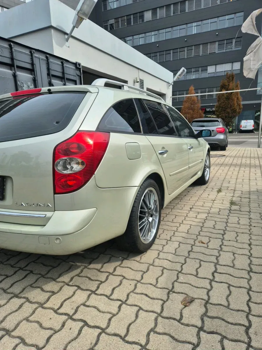 Renault Laguna 2005 photo 2