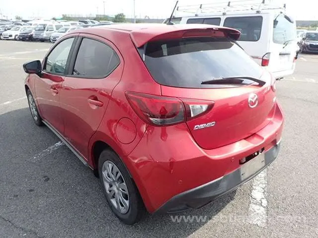 Mazda Demi 2015 photo 3