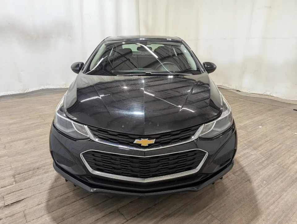Chevrolet Cruze 2018 photo 2