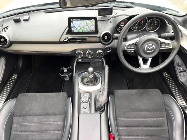 Mazda Roadster 2021 photo 2