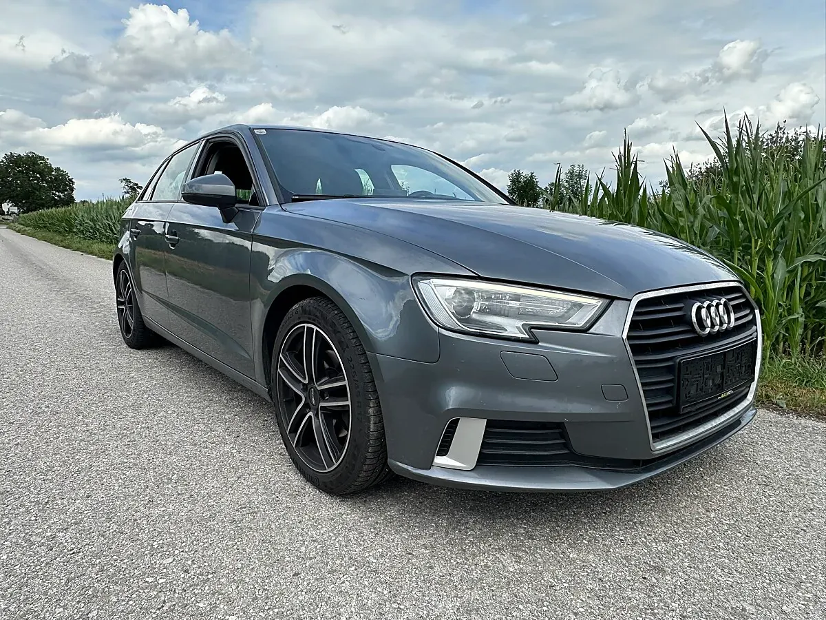 Audi A3 2017 photo 3