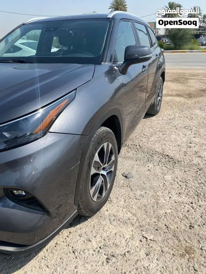 Toyota Highlander 2023 photo 2