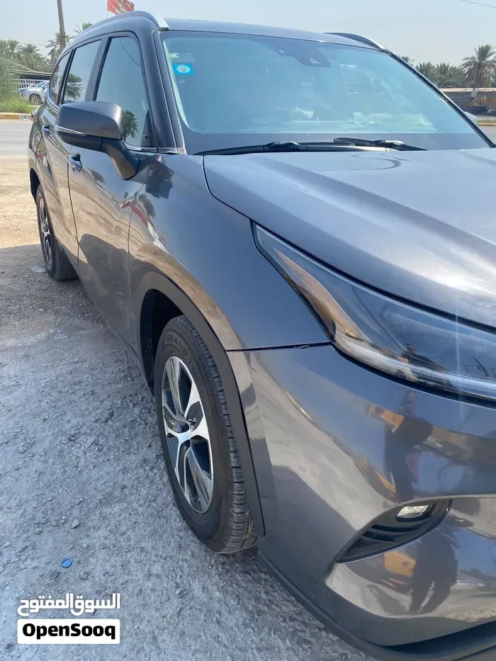 Toyota Highlander 2023 photo 3