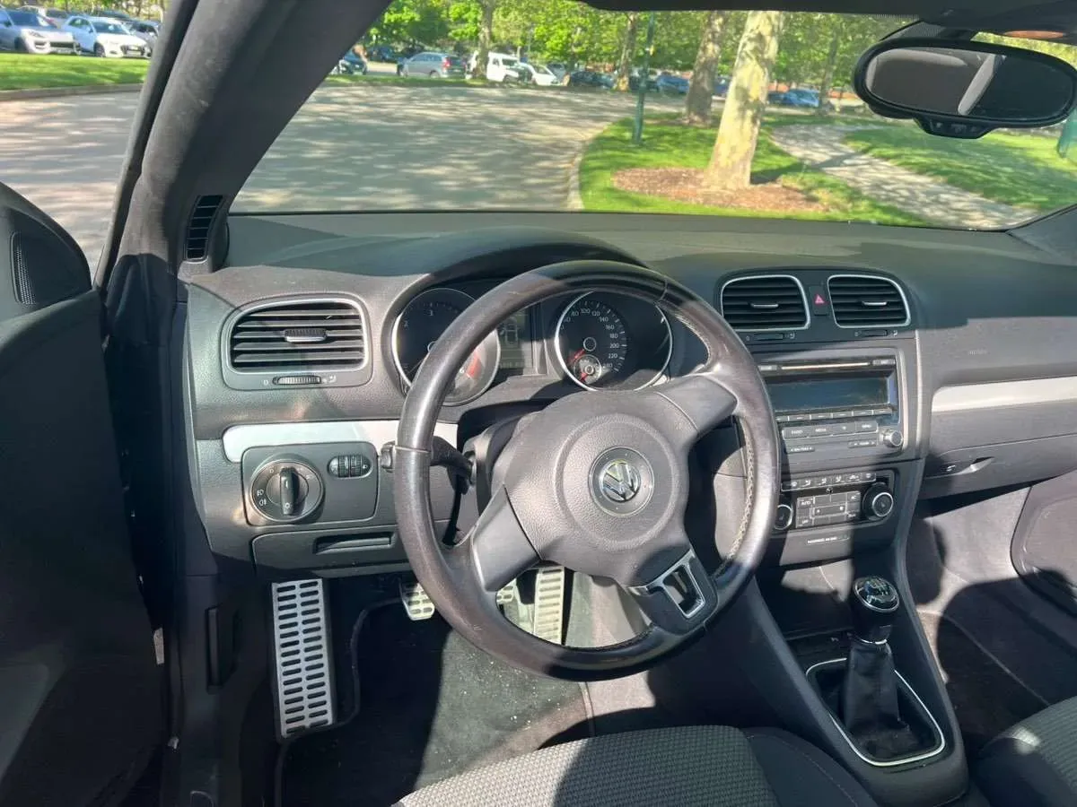 Volkswagen Golf 2011 photo 3