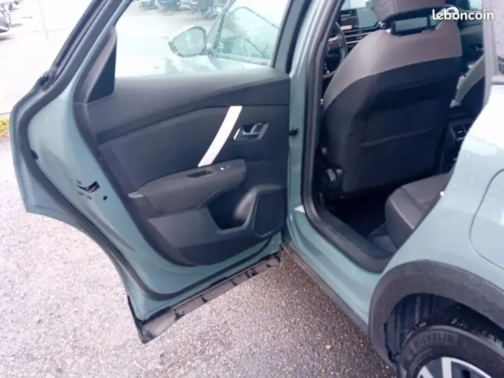 Citroen C4 2025 photo 4