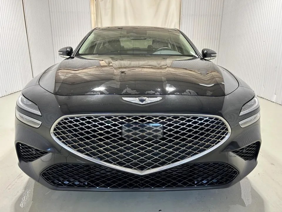 Genesis G70 2022 photo 2
