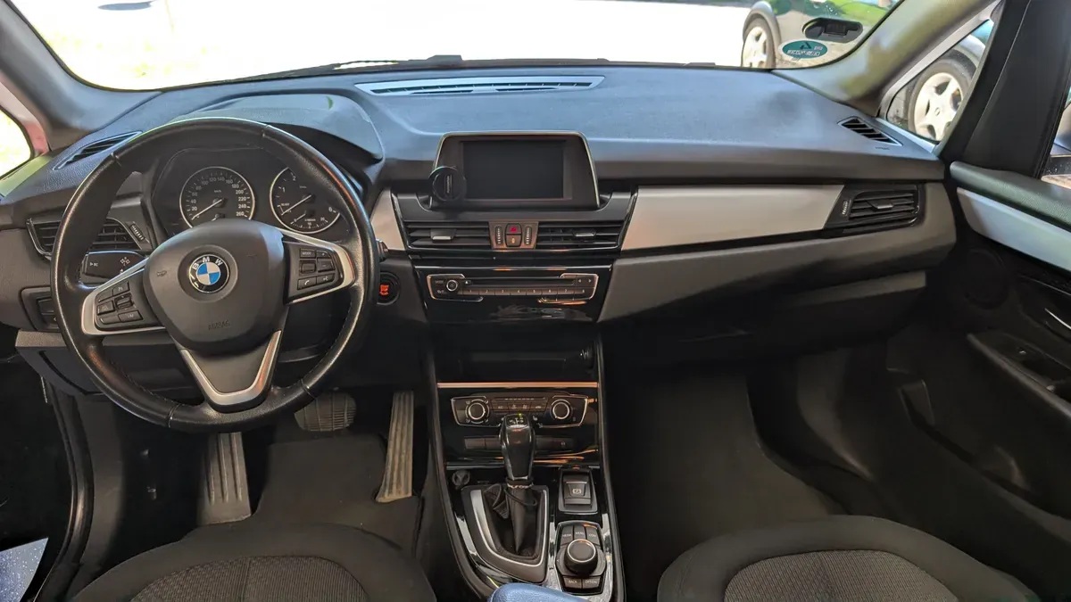 BMW 2 Series 2018 photo 2