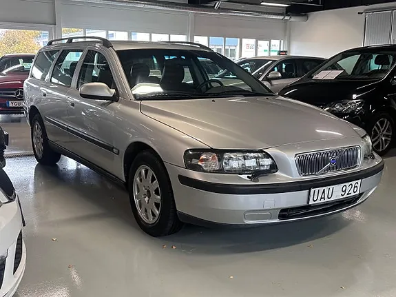 Volvo V70 2003 photo 2