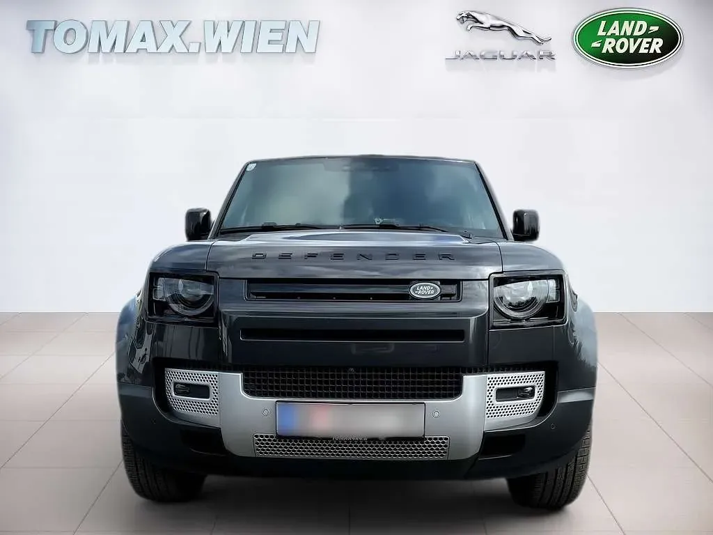 Land Rover Defender 2023 photo 2