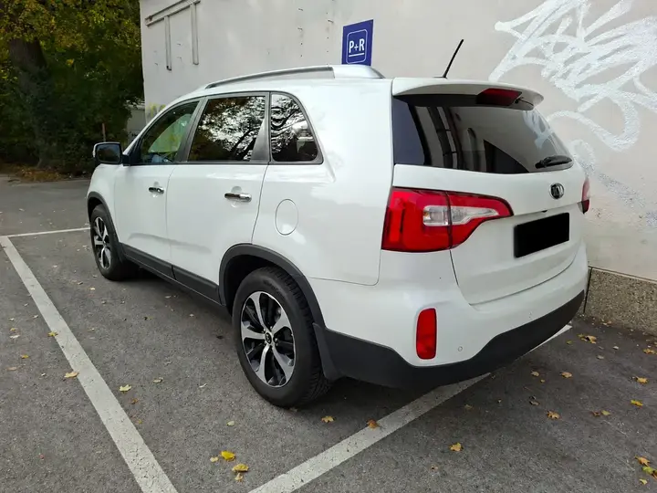 Kia Sorento 2014 photo 3