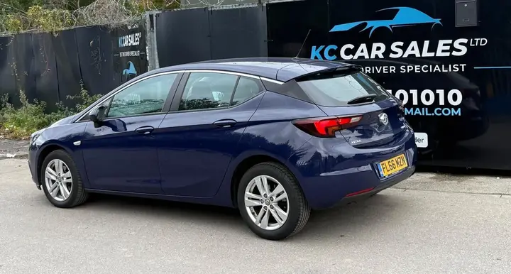 Vauxhall Astra 2016 photo 3