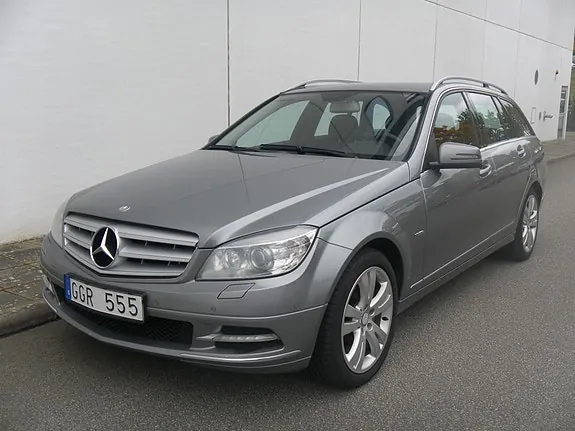 Mercedes-Benz C220