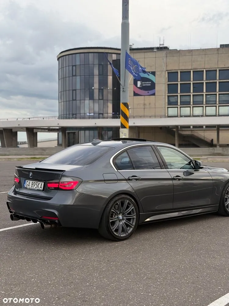 BMW Seria 3 2017 photo 5