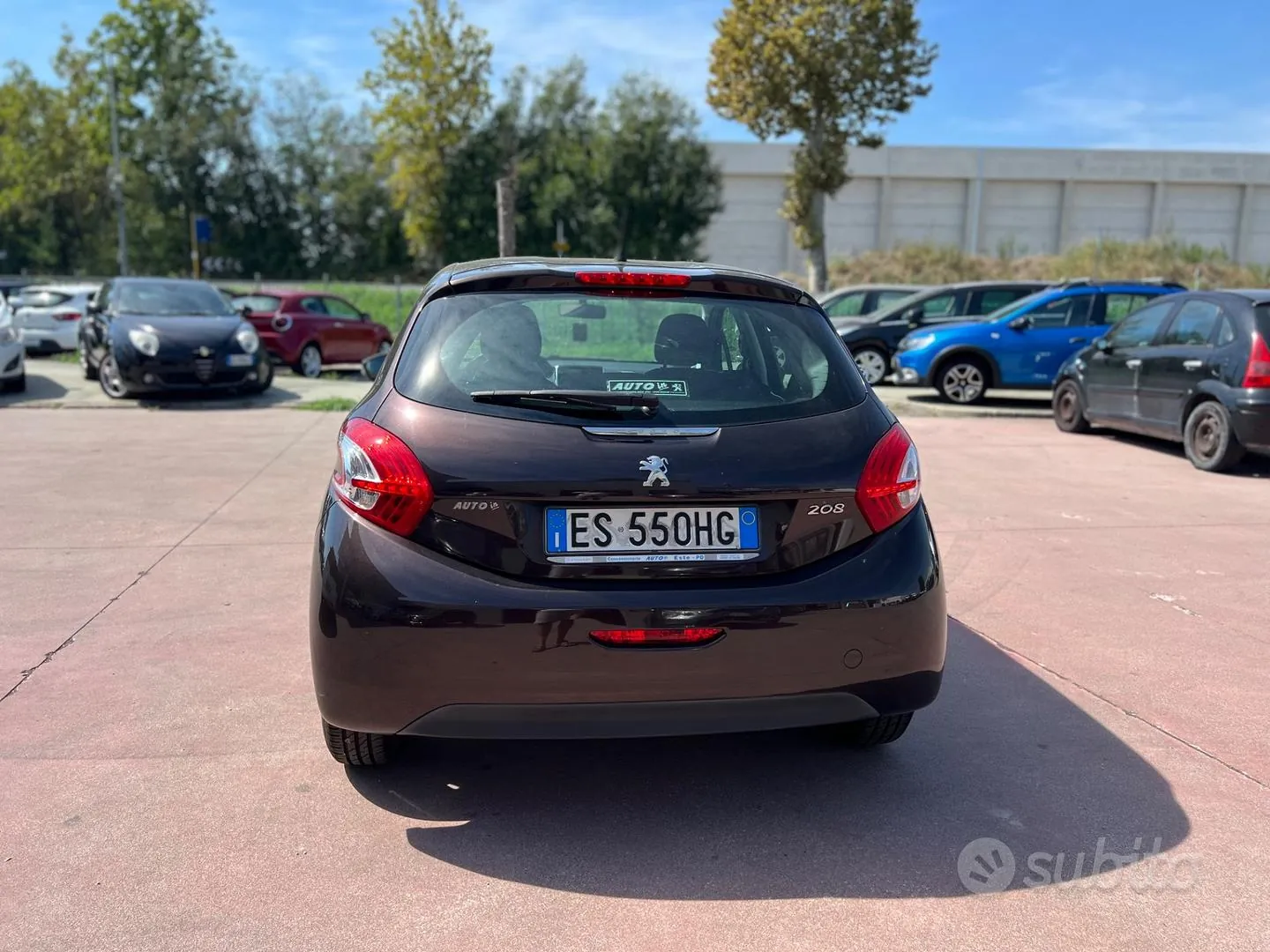 Peugeot 208 2012 photo 5
