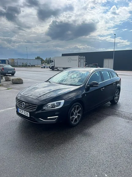 Volvo V60 2016 photo 2