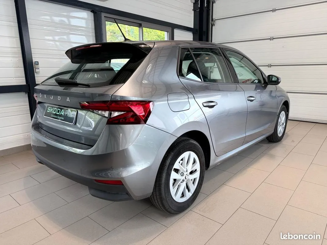 Skoda Fabia 2023 photo 4