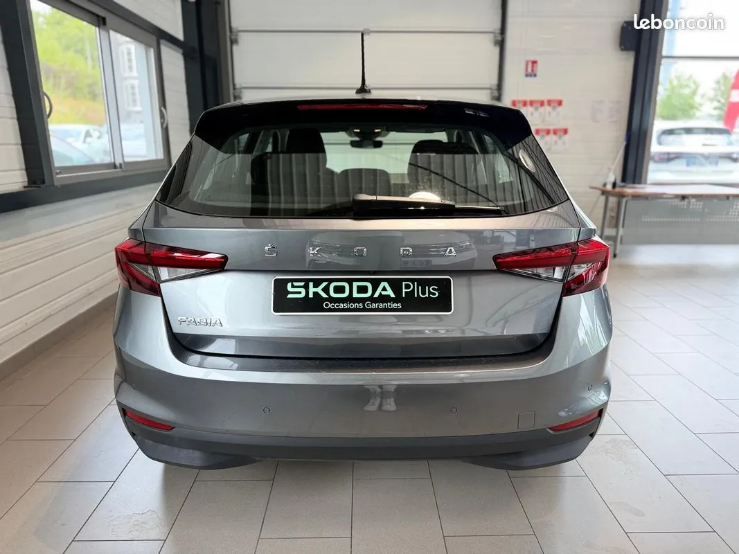 Skoda Fabia 2023 photo 5