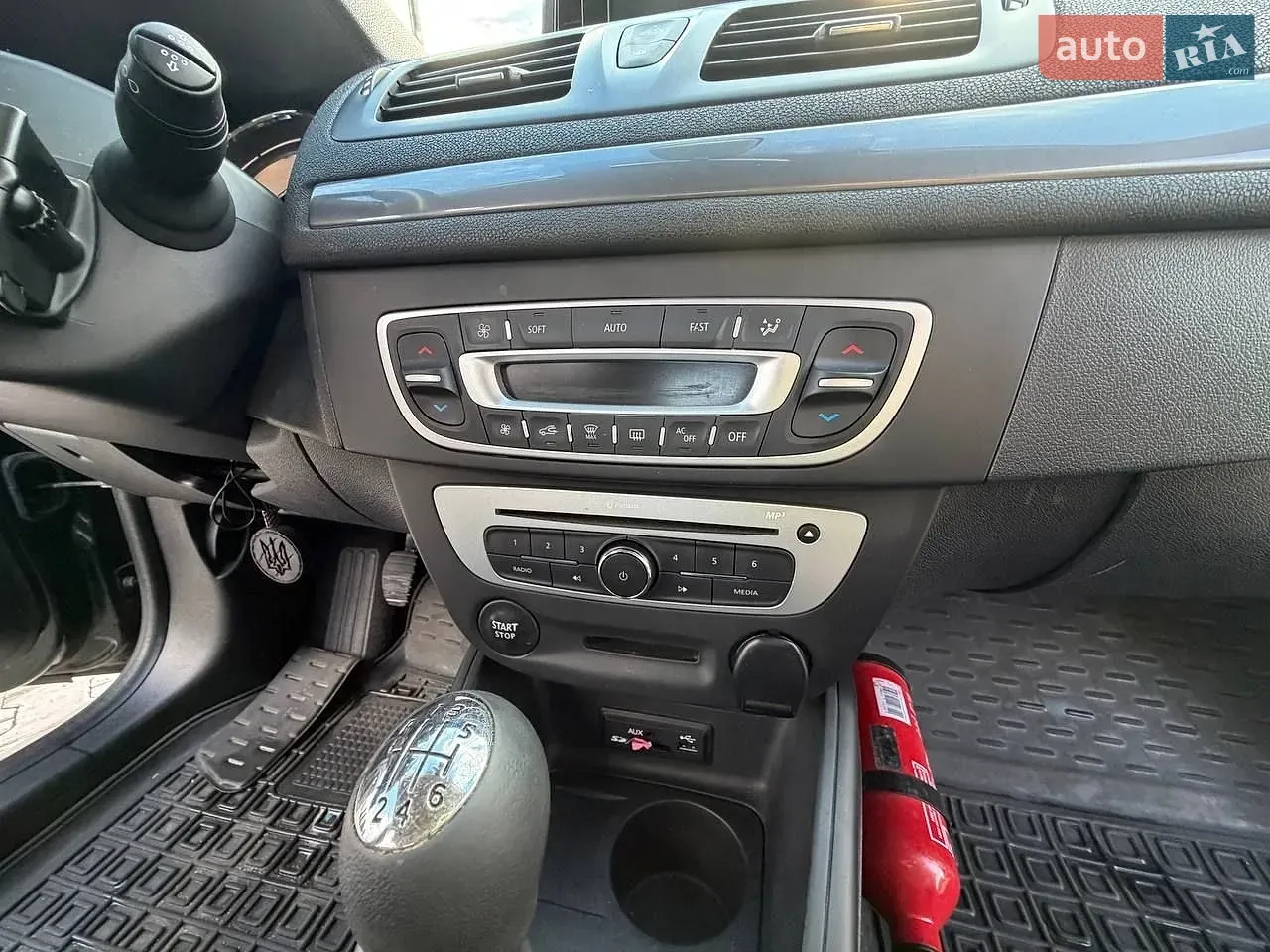 Renault Megane 2015 photo 4