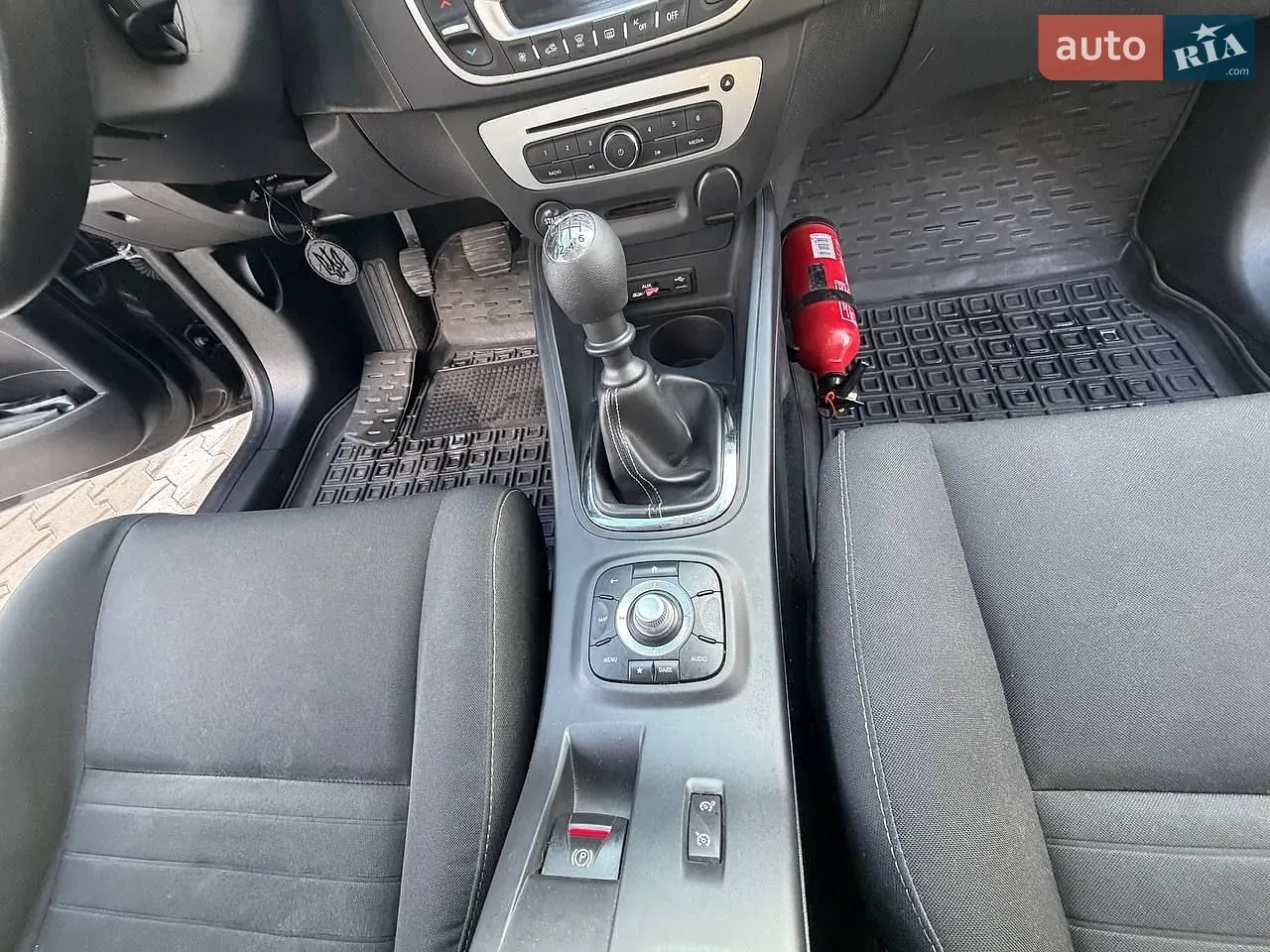 Renault Megane 2015 photo 3