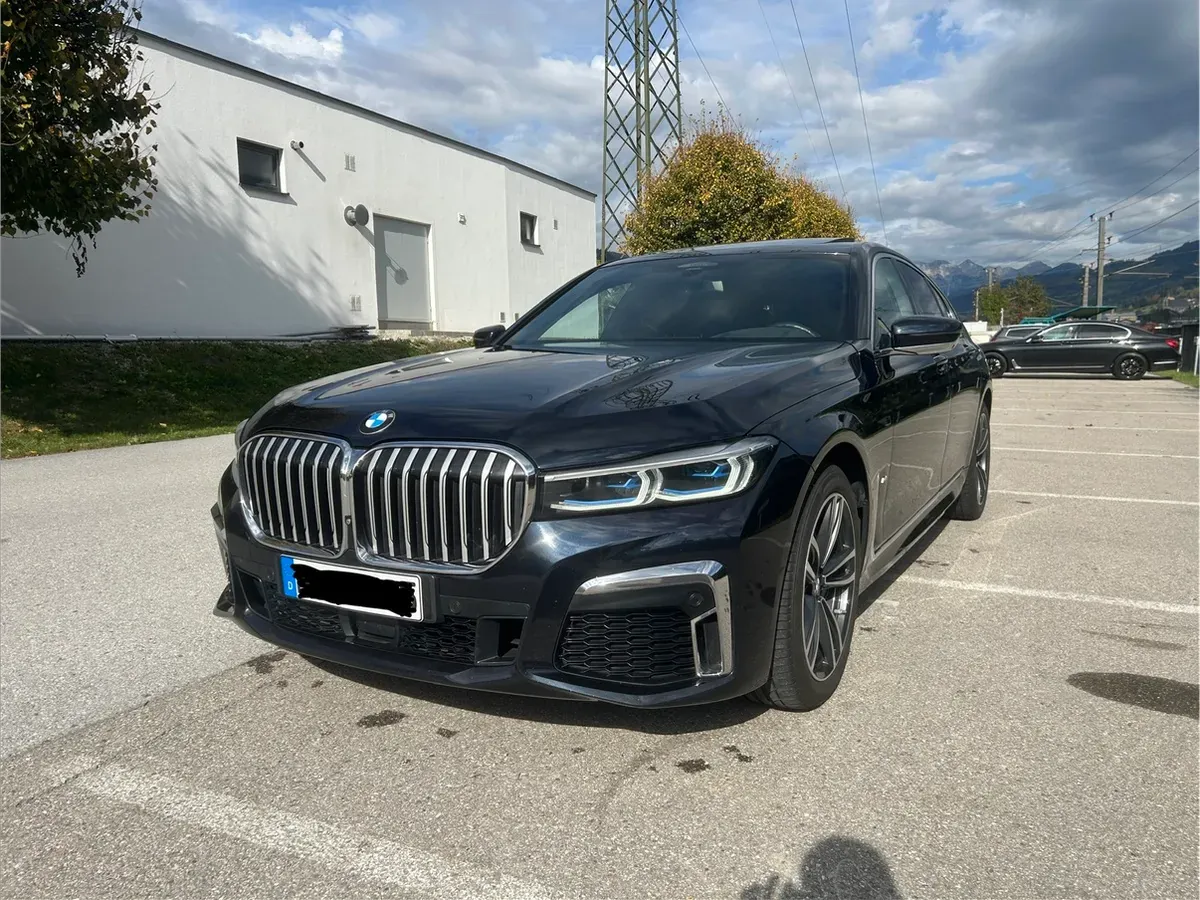 BMW 750I