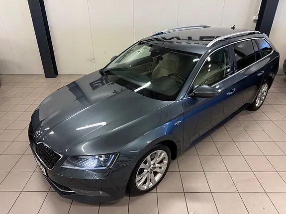 Skoda Superb 2016 photo 2