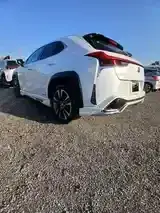 Lexus Ux 2022 photo 2